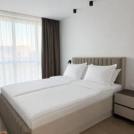 Modern Sea With Pool & Апартамент Варна